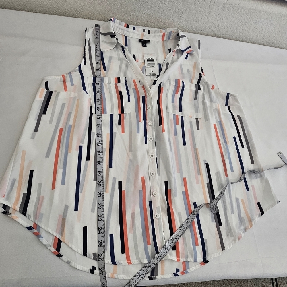Torrid Madison Sleeveless Georgette Button-Front Blouse Abstract Stripe Size 12 - Picture 11 of 13